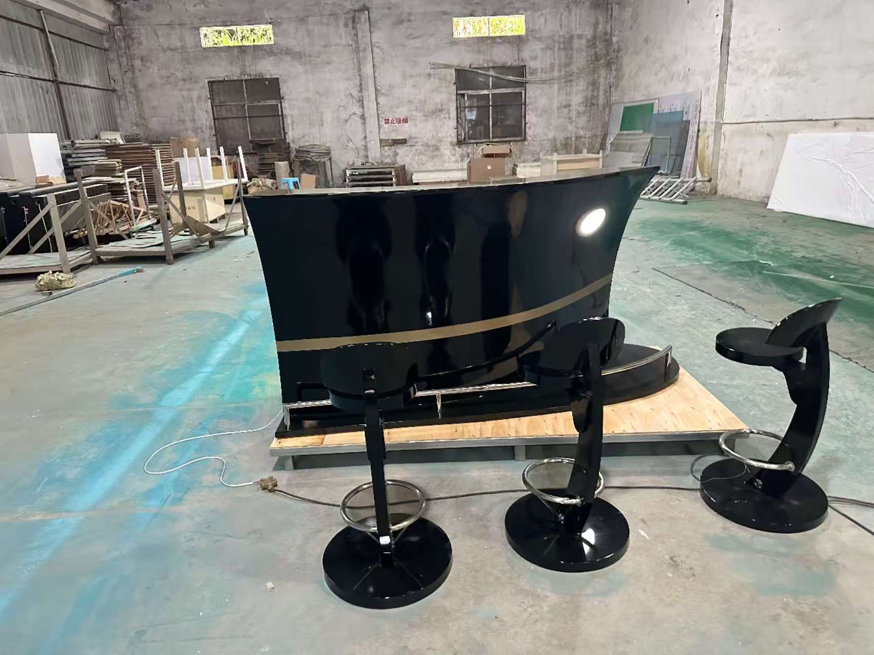 LED black bar furniture finished restaurant bar boat shape