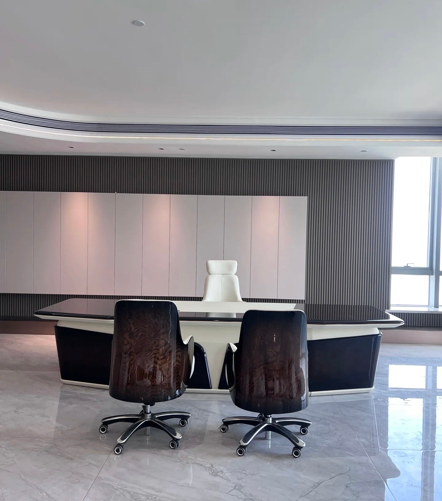 CEO's Desk