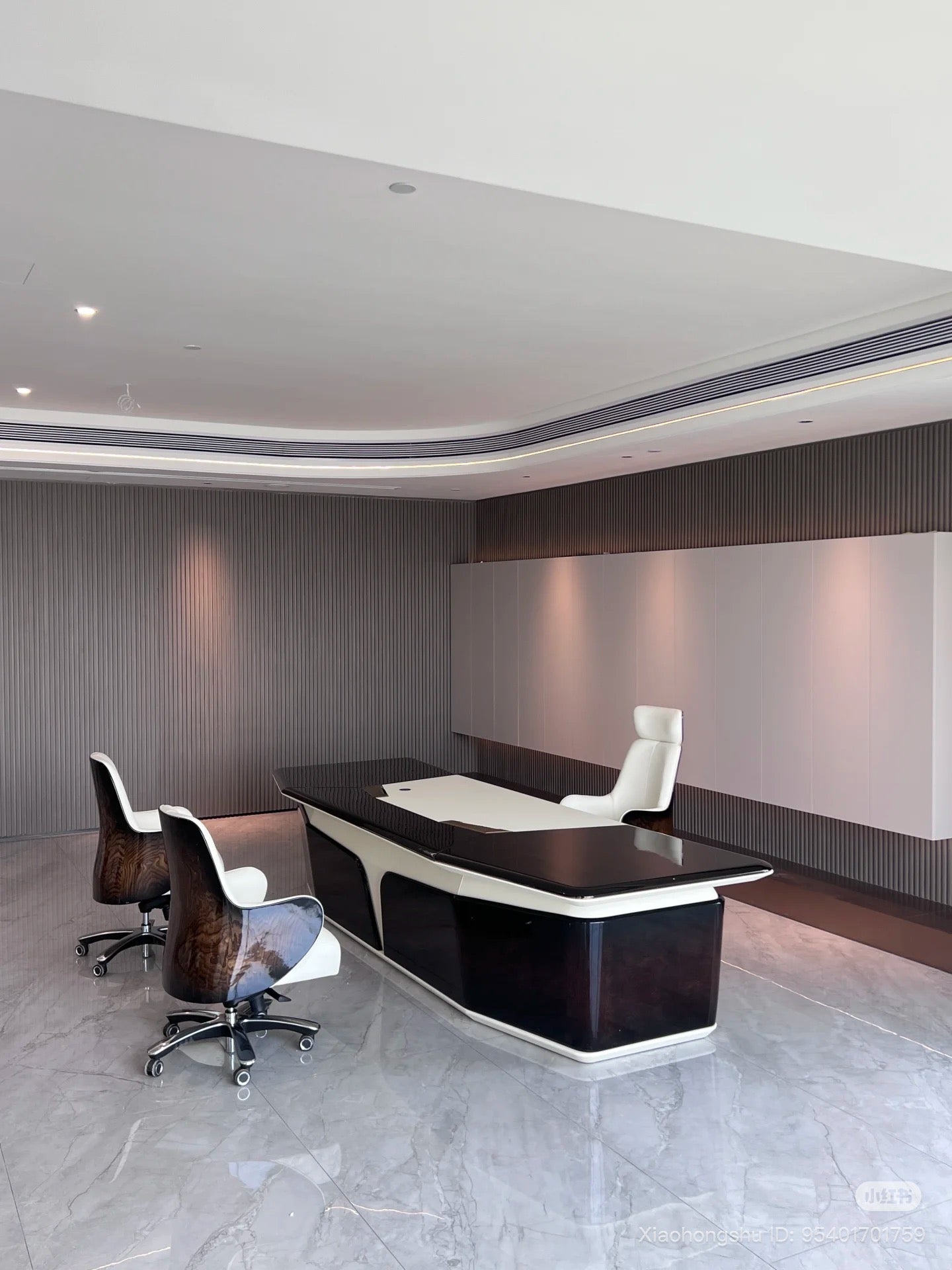 CEO's Desk