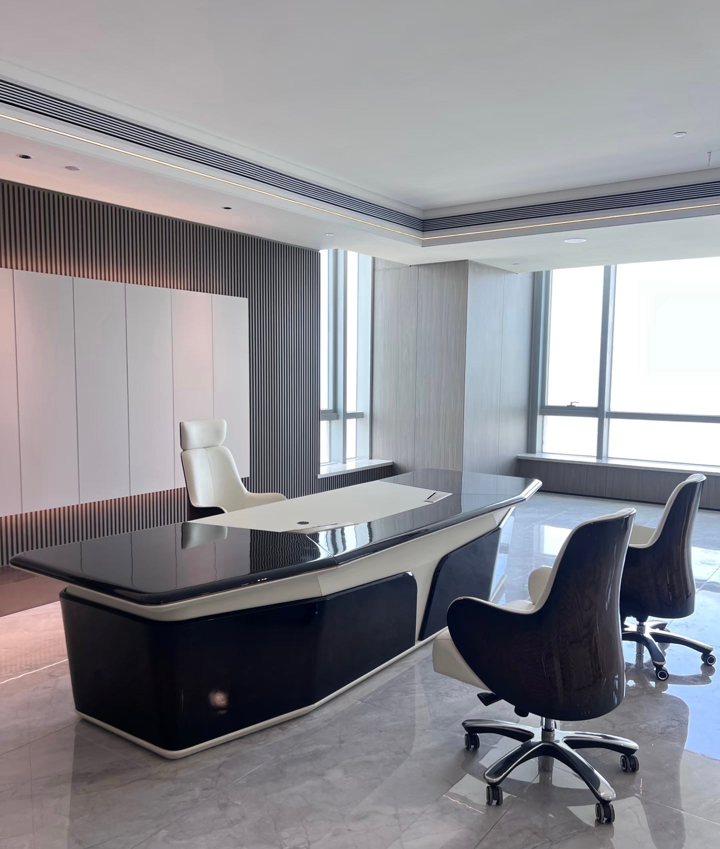 CEO's Desk