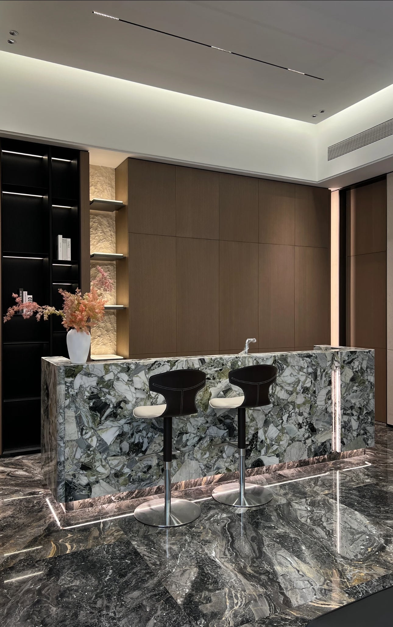 Rock Family Minibar