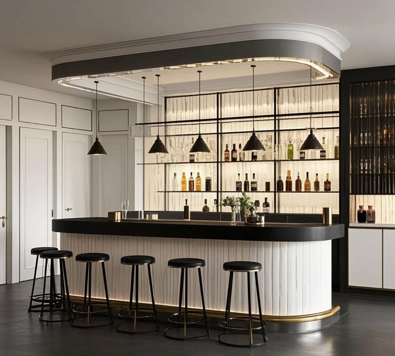Black Corian bar counter