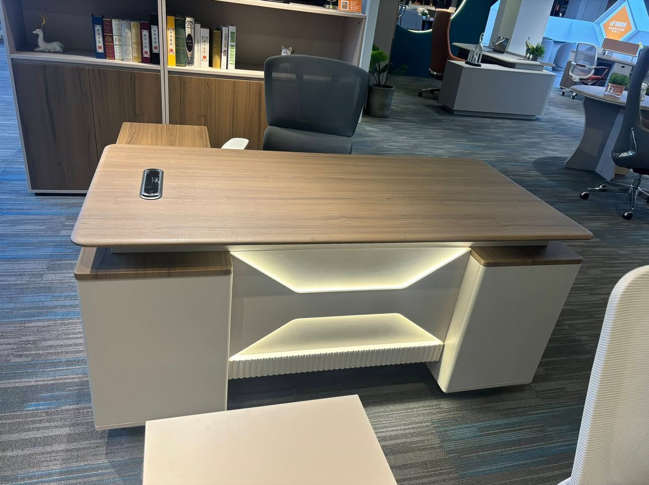 LED Wooden Manager Desk