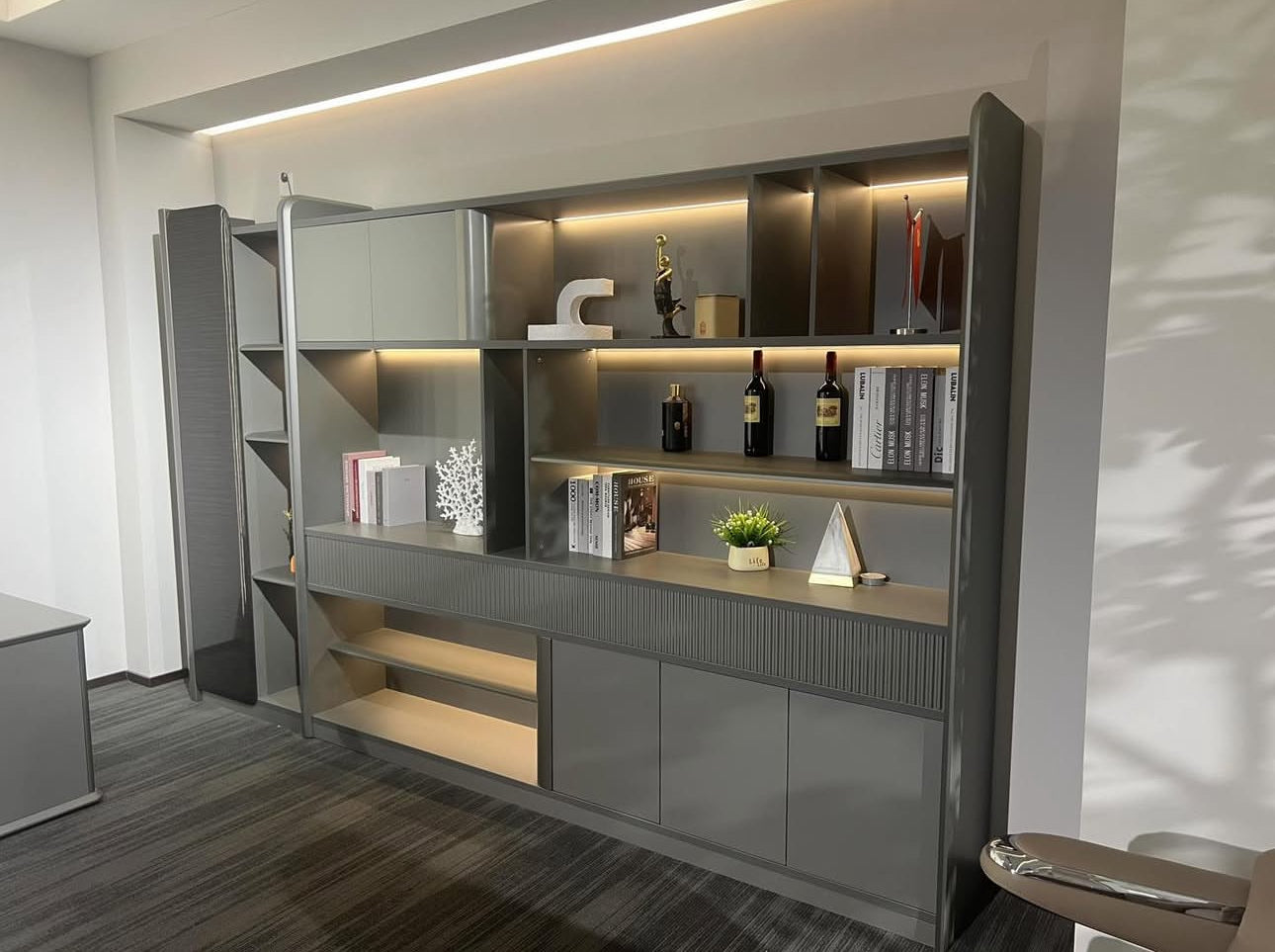 Full set of design desks
