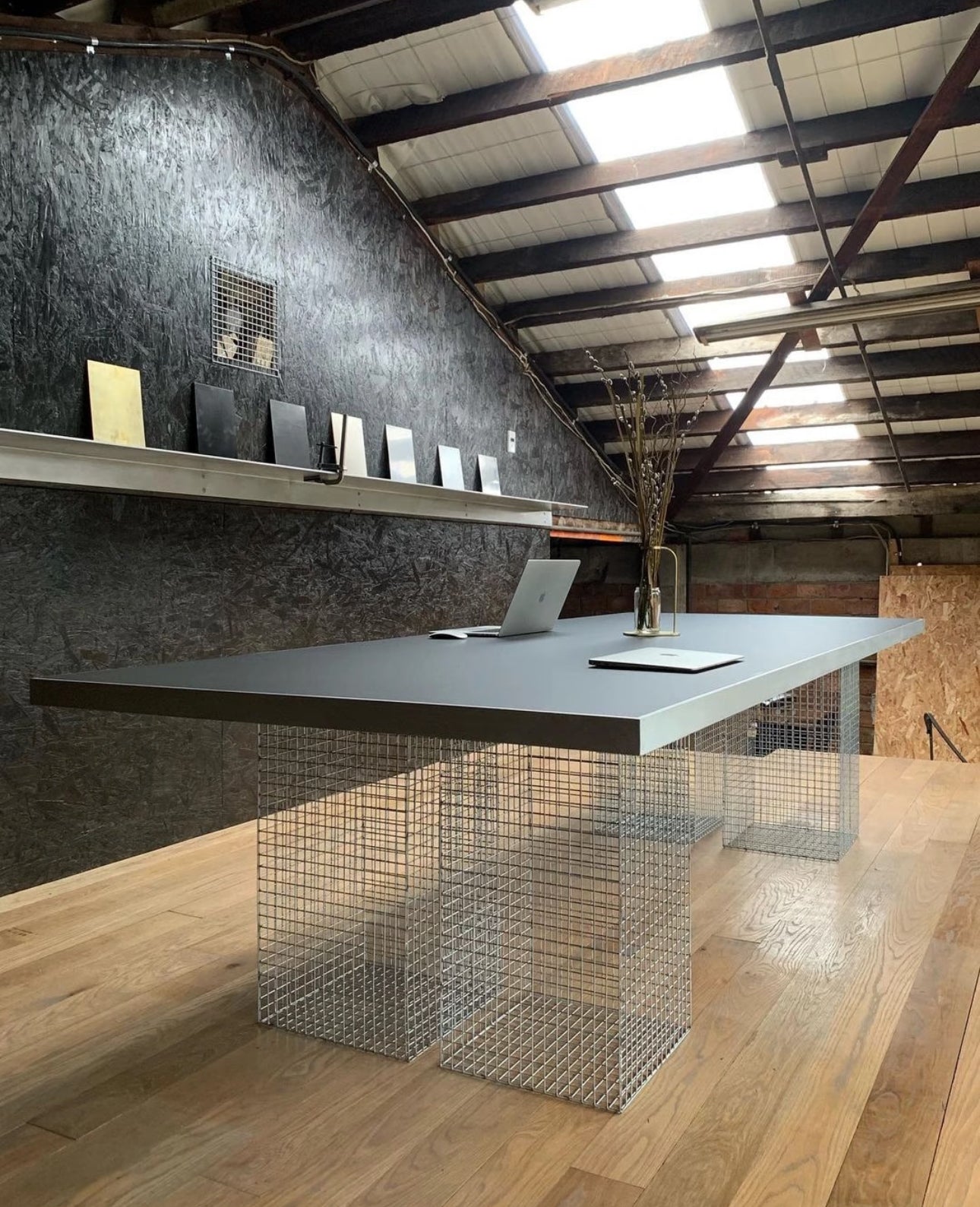 Iron frame black modern desk