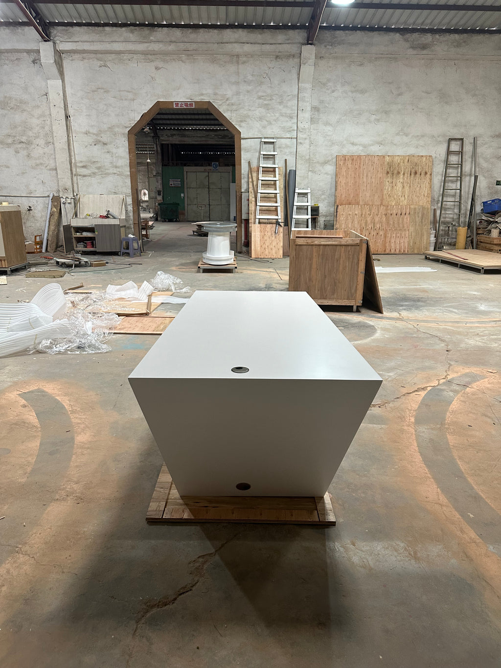 European Best-Seller: Z-Shaped Office Desk